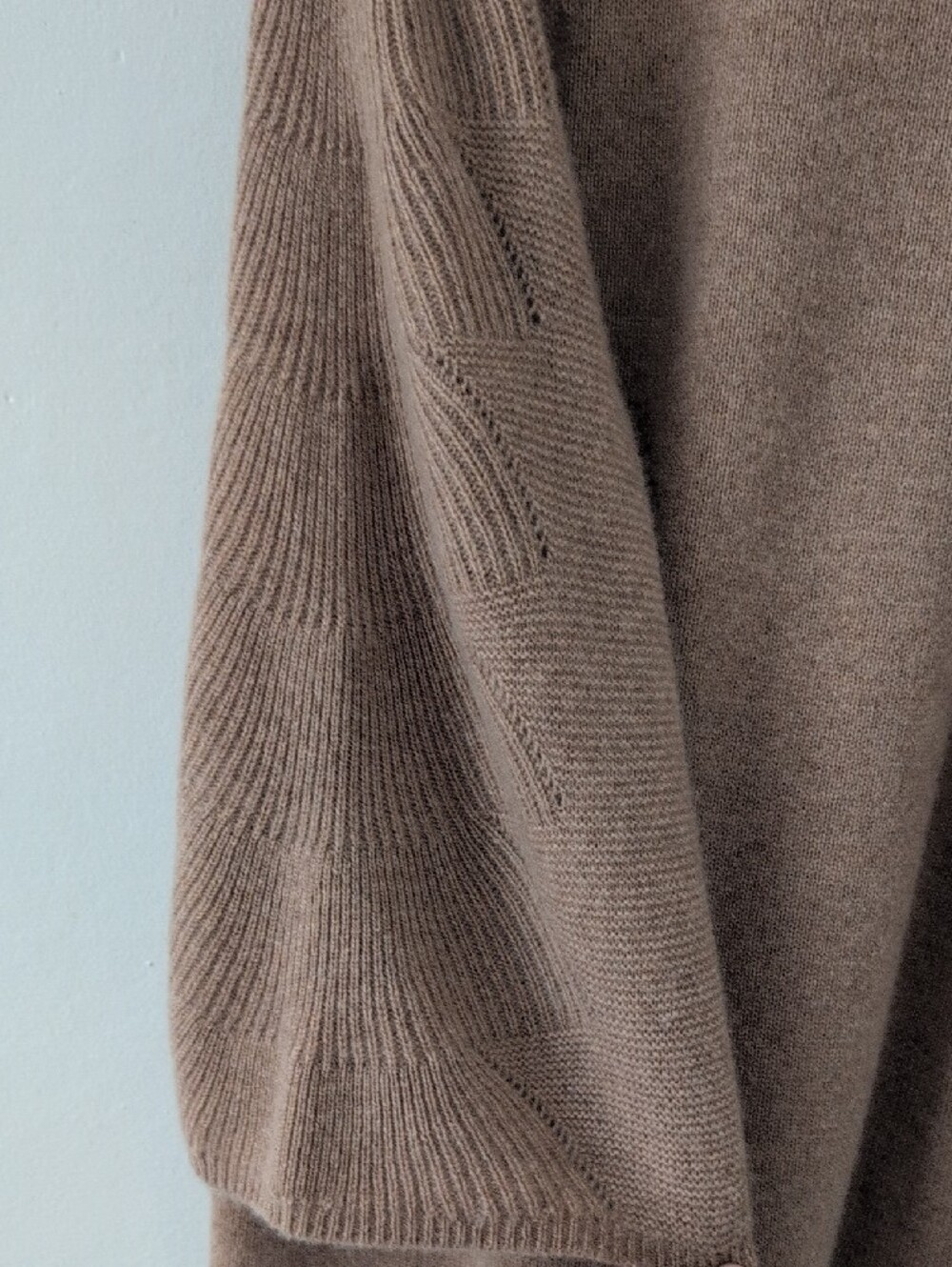 Garnet Hill Cashmere V-Neck Sweater 3/4 Sleeve Baggy Boho in Taupe Sz. Small - Picture 8 of 8